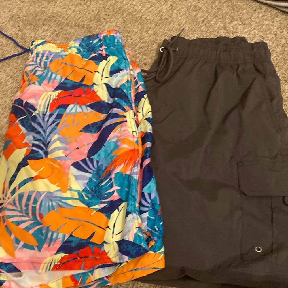 Men’s swim trunks